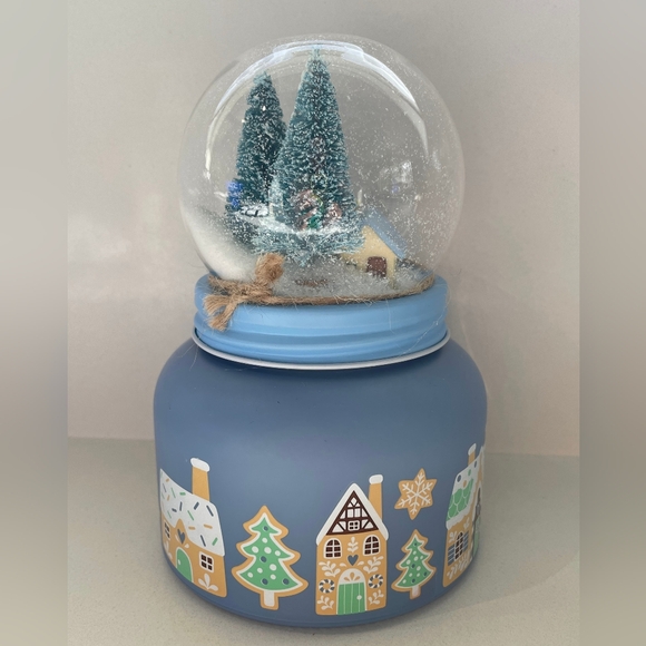 Gingerbread Cookie • Scented candle with snowball Jar - Picture 3 of 13